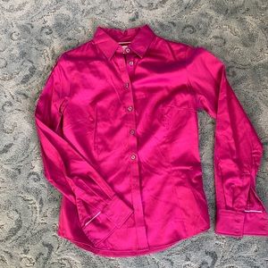 Banana Republic Bright Pink Tailored Stretch Woman’s Dress Shirt. Size 8. NWT